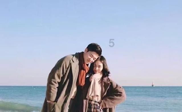 婴儿车不慎滑入水中,河道保洁员30秒火速救人