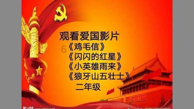 蓝色无袖针织上衣搭配紧身牛仔裤，时尚又减龄，你觉得怎么样？游戏画面