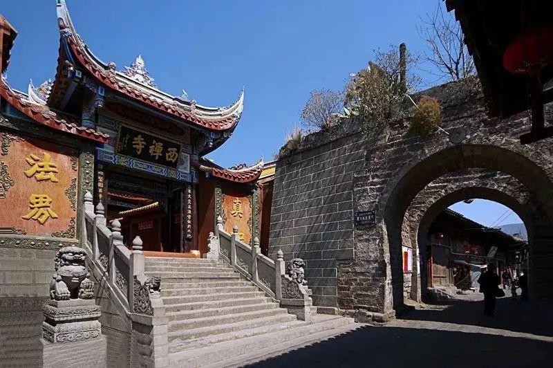 空中抛枪